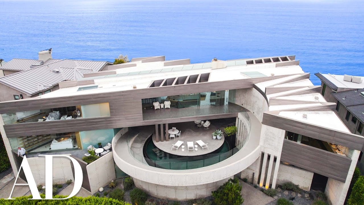 ⁣Inside A Futuristic $23,500,000 Oceanfront Mansion | On The Market | Architectural Digest