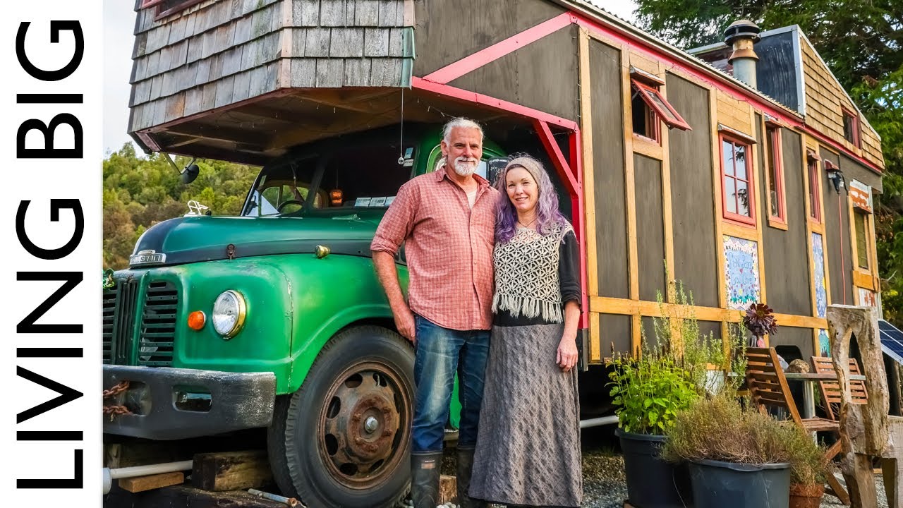⁣Off-Grid Dream Life & Amazing Garden All Started With a $2,000 Tiny House Truck!