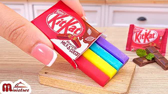 Satisfying Miniature KITKAT Rainbow Chocolate Bar Recipe | ASMR Mini Food Cooking